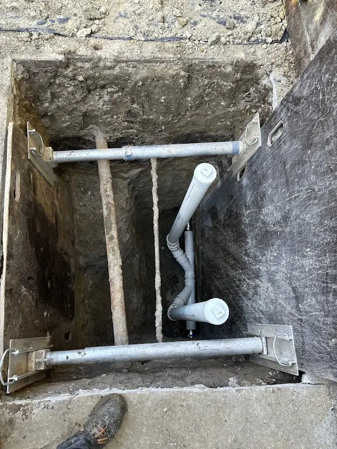 Experienced plumber completing Drain Cleaning work in Skiatook